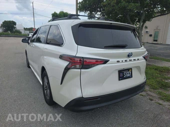 2021 Toyota Sienna XLE 8-Passenger 120.5" WB - miniatura 2