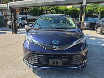 2021 Toyota Sienna XLE 8-Passenger 120.5" WB - miniatura 2