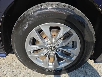 2021 Toyota Sienna XLE 8-Passenger 120.5" WB - miniatura 9