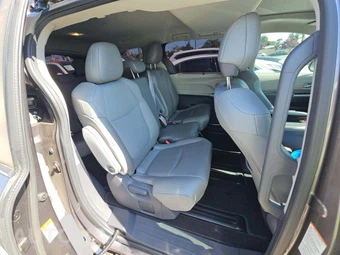 2021 Toyota Sienna XLE 8-Passenger 120.5" WB - miniatura 14
