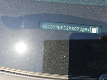 2021 Toyota Sienna XLE 8-Passenger 120.5" WB - miniatura 2