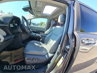 2021 Toyota Sienna XLE 8-Passenger 120.5" WB - miniatura 3