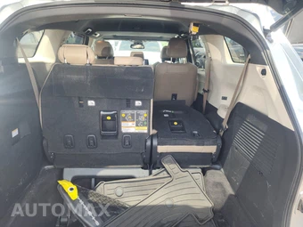 2021 Toyota Sienna XLE 8-Passenger 120.5" WB - miniatura 17
