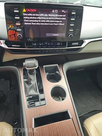 2021 Toyota Sienna XLE 8-Passenger 120.5" WB - miniatura 17