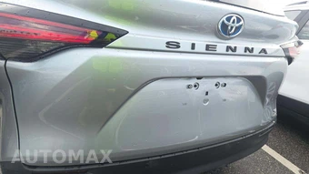 2021 Toyota Sienna XLE 8-Passenger 120.5" WB - miniatura 31