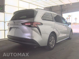 2021 Toyota Sienna XLE 8-Passenger 120.5" WB - miniatura 5