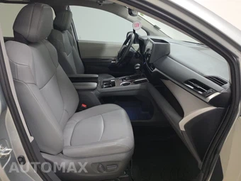 2021 Toyota Sienna XLE 8-Passenger 120.5" WB - miniatura 8