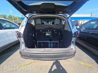 2021 Toyota Sienna XLE 8-Passenger 120.5" WB - miniatura 15