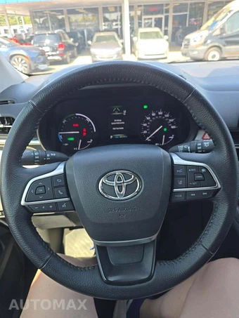 2021 Toyota Sienna XLE 8-Passenger 120.5" WB - miniatura 22