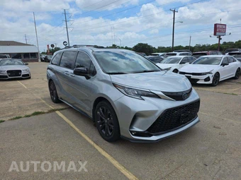 2021 Toyota Sienna XSE 7-Passenger 120.5" WB - miniatura 4