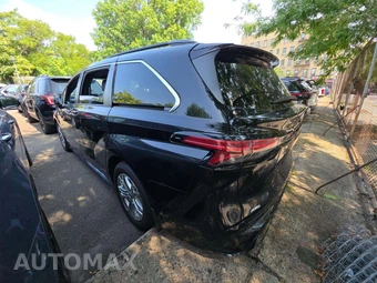 2021 Toyota Sienna XSE 7-Passenger 120.5" WB - miniatura 2