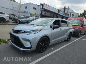 2021 Toyota Sienna XSE 7-Passenger 120.5" WB