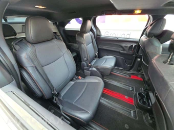 2021 Toyota Sienna XSE 7-Passenger 120.5" WB - miniatura 17