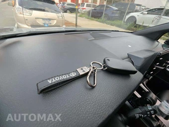 2021 Toyota Sienna XSE 7-Passenger 120.5" WB - miniatura 8