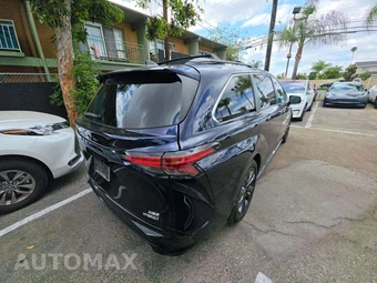 2021 Toyota Sienna XSE 7-Passenger 120.5" WB - miniatura 3