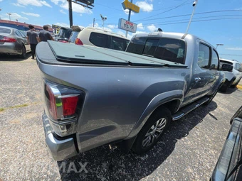 2021 Toyota Tacoma Limited Crew Cab Medium Bed - miniatura 4
