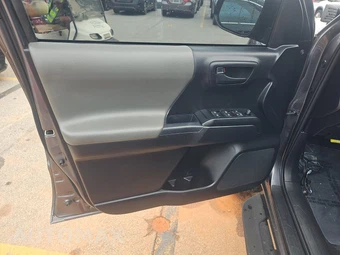 2021 Toyota Tacoma SR Crew Cab Medium Bed - miniatura 9