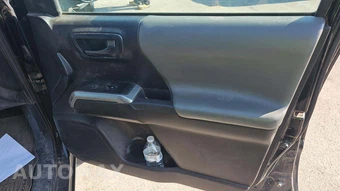 2021 Toyota Tacoma SR5 Crew Cab Long Bed - miniatura 28