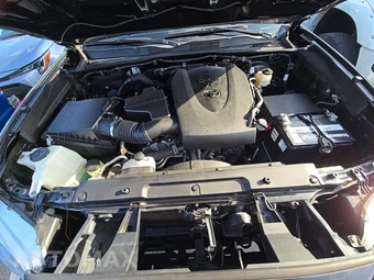 2021 Toyota Tacoma SR5 Crew Cab Medium Bed - miniatura 15
