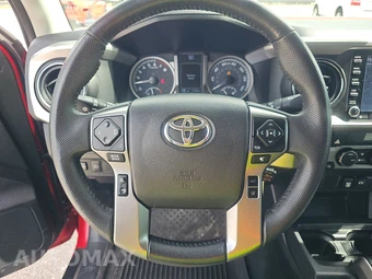 2021 Toyota Tacoma SR5 Crew Cab Medium Bed – miniatura 10