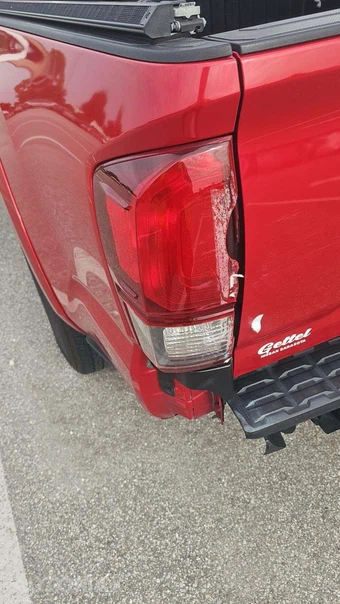 2021 Toyota Tacoma SR5 Crew Cab Medium Bed – miniatura 23