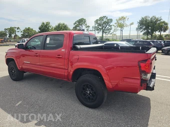 2021 Toyota Tacoma SR5 Crew Cab Medium Bed – miniatura 6