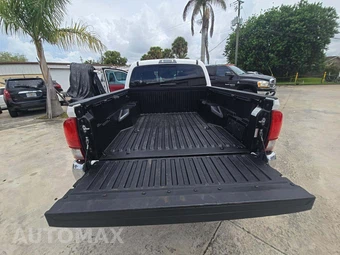 2021 Toyota Tacoma SR5 Crew Cab Medium Bed - miniatura 11