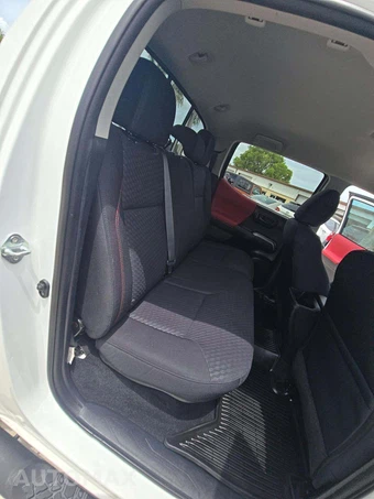 2021 Toyota Tacoma SR5 Crew Cab Medium Bed - miniatura 13