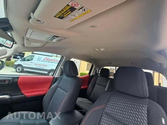 2021 Toyota Tacoma SR5 Crew Cab Medium Bed - miniatura 8