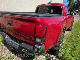 2021 Toyota Tacoma SR5 Crew Cab Medium Bed - miniatura 3