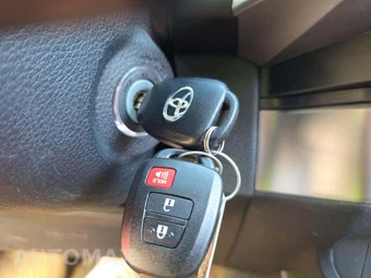 2021 Toyota Tacoma SR5 Crew Cab Medium Bed - miniatura 8