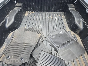 2021 Toyota Tacoma SR5 Crew Cab Medium Bed - miniatura 16