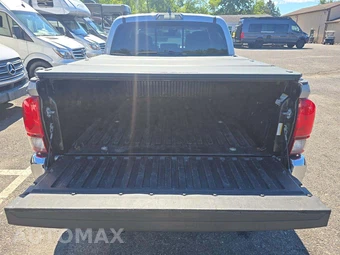 2021 Toyota Tacoma SR5 Crew Cab Medium Bed - miniatura 14