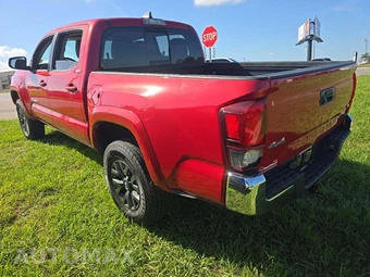 2021 Toyota Tacoma SR5 Crew Cab Medium Bed - miniatura 2