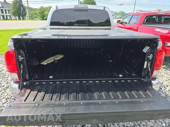 2021 Toyota Tacoma SR5 Crew Cab Medium Bed - miniatura 14