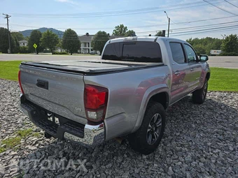 2021 Toyota Tacoma SR5 Crew Cab Medium Bed - miniatura 3
