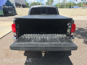2021 Toyota Tacoma SR5 Crew Cab Medium Bed - miniatura 14