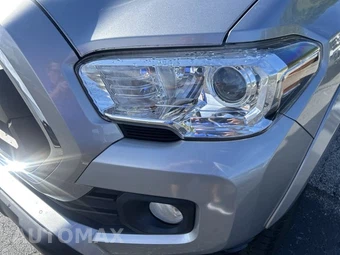 2021 Toyota Tacoma SR5 Crew Cab Medium Bed - miniatura 11