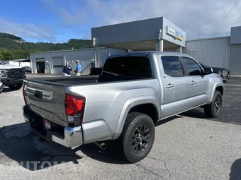 2021 Toyota Tacoma SR5 Crew Cab Medium Bed - miniatura 6