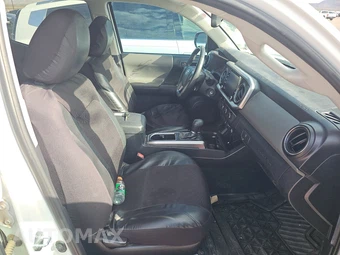 2021 Toyota Tacoma SR5 Crew Cab Medium Bed - miniatura 8