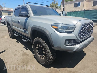 2021 Toyota Tacoma TRD Off-Road Crew Cab Medium Bed - miniatura 3