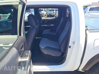 2021 Toyota Tacoma TRD Off-Road Crew Cab Medium Bed - miniatura 10