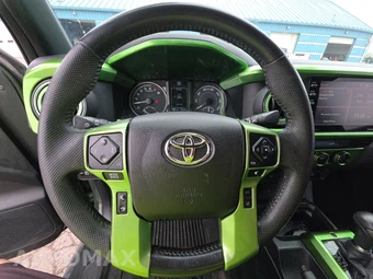 2021 Toyota Tacoma TRD Off-Road Crew Cab Medium Bed - miniatura 10
