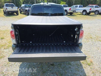 2021 Toyota Tacoma TRD Off-Road Crew Cab Medium Bed - miniatura 11