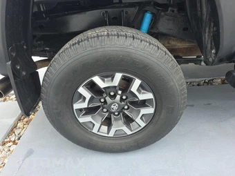 2021 Toyota Tacoma TRD Off-Road Crew Cab Medium Bed - miniatura 10