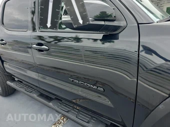 2021 Toyota Tacoma TRD Off-Road Crew Cab Medium Bed - miniatura 26