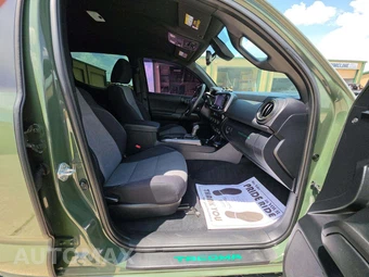 2021 Toyota Tacoma TRD Off-Road Crew Cab Medium Bed - miniatura 15