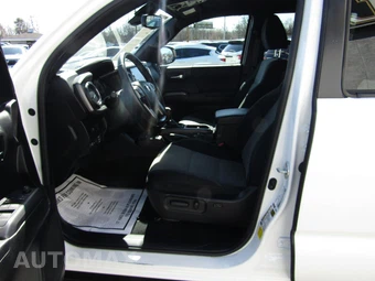 2021 Toyota Tacoma TRD Off-Road Crew Cab Medium Bed - miniatura 15