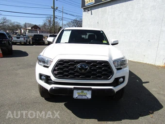 2021 Toyota Tacoma TRD Off-Road Crew Cab Medium Bed - miniatura 2