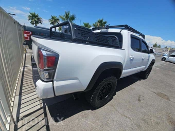 2021 Toyota Tacoma TRD Off-Road Crew Cab Medium Bed - miniatura 3